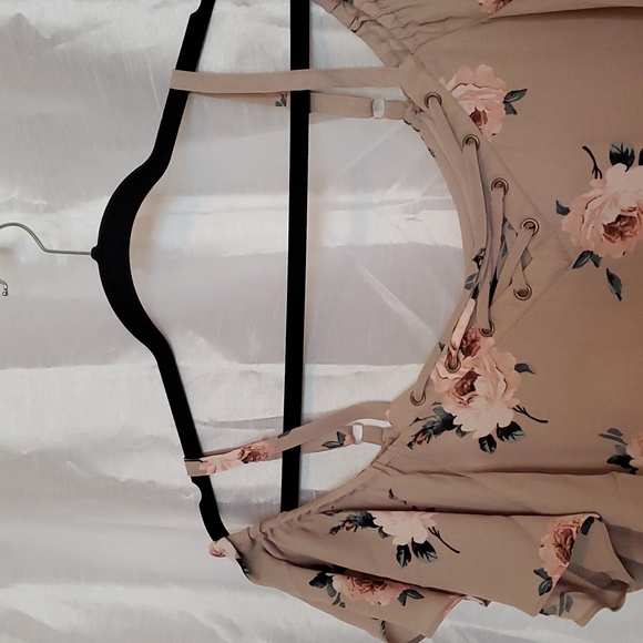 Torrid shirt - Picture 2 of 5